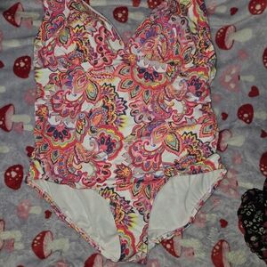 Time and Tru Women's One-Piece Swimsuit Size 3XL Paisley Floral Pink NWT